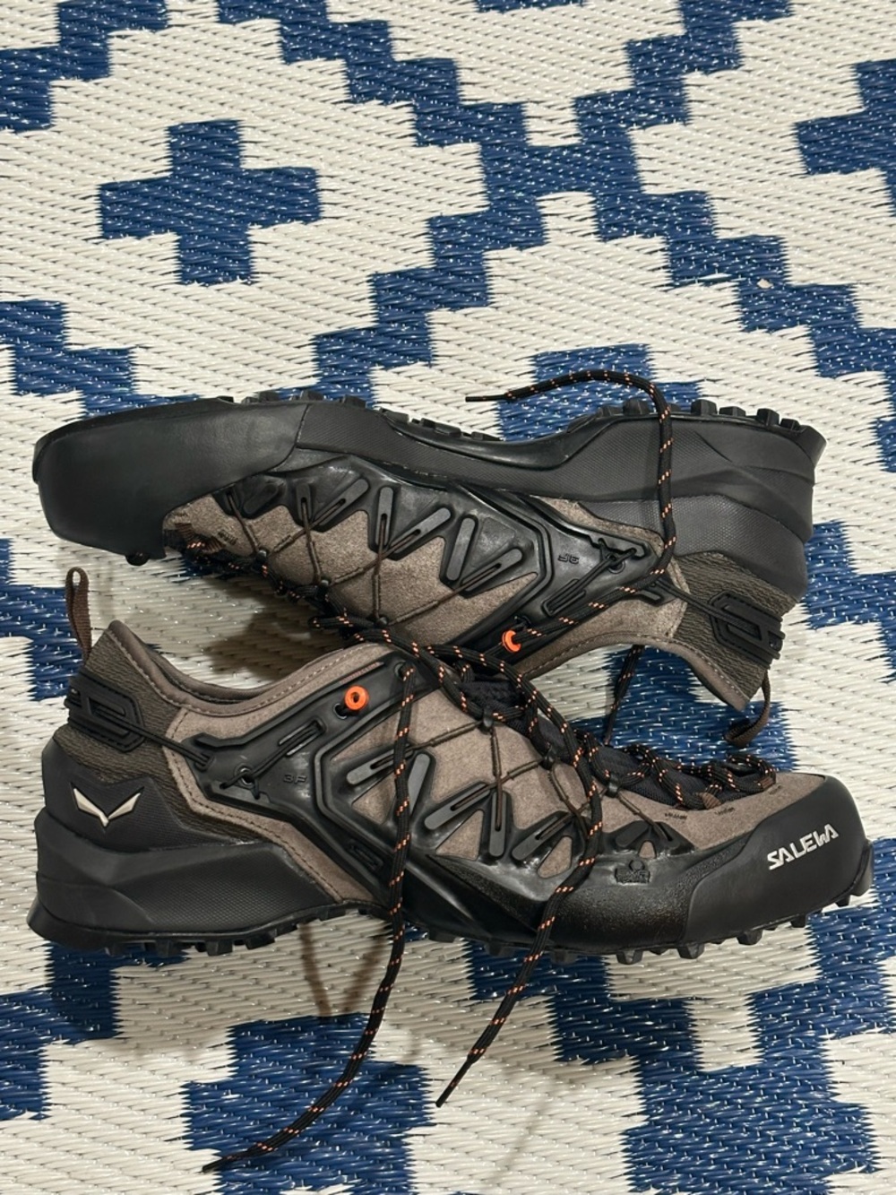 Salewa Wildfire Edge Hiking Shoe Size 10 Mens Like New - Picture 2 of 8